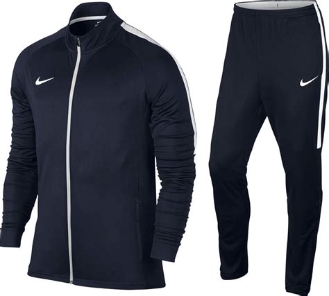 goedkoop trainingspak nike